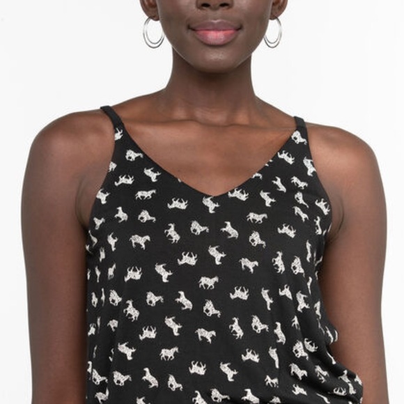 Small & Medium Zebra Print Double V- top - Picture 4 of 8